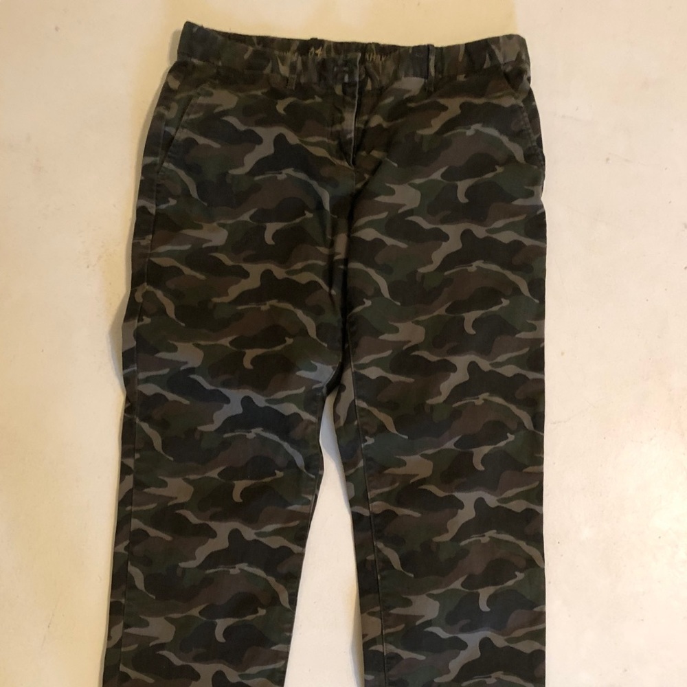 Gap Camo pants. Sz 4
